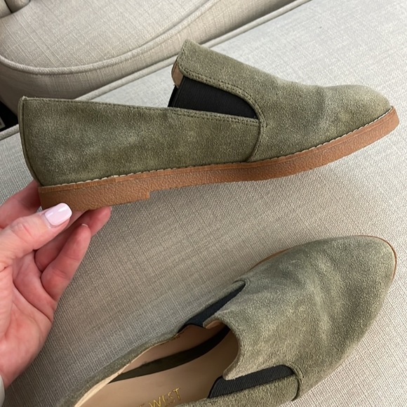 Nine West Quinko Suede Slip-On Loafers/Flats, Size 7M - Picture 5 of 12